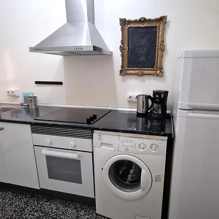 Urban Escape 2br Spanish Style شقة فوينخيرولا