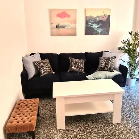 Urban Escape 2br Spanish Style Apartment Fuengirola